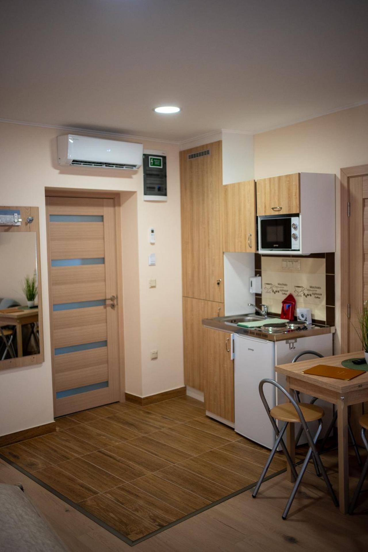 Holiday Apartmanhaz Gyula Luaran gambar