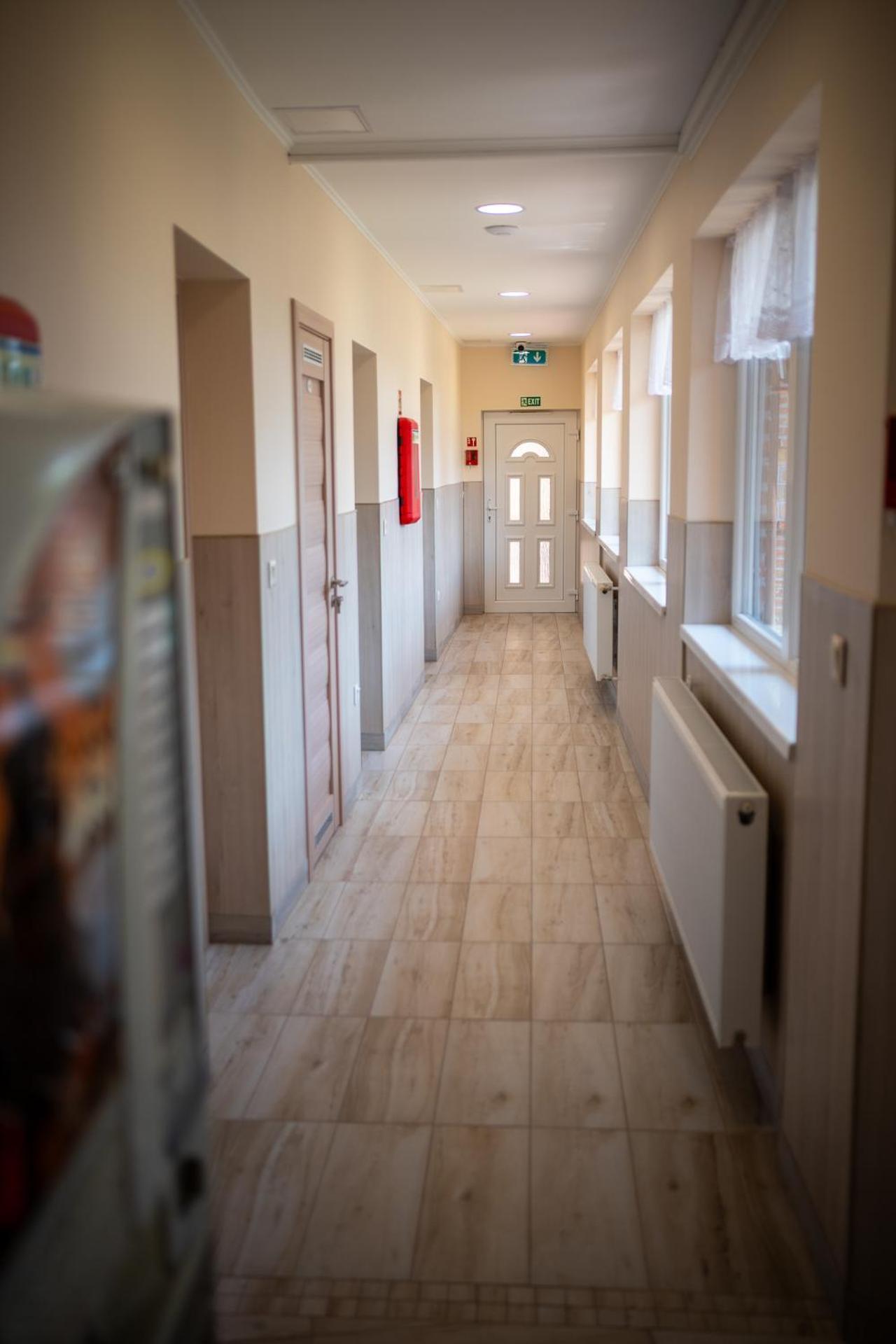 Holiday Apartmanhaz Gyula Luaran gambar