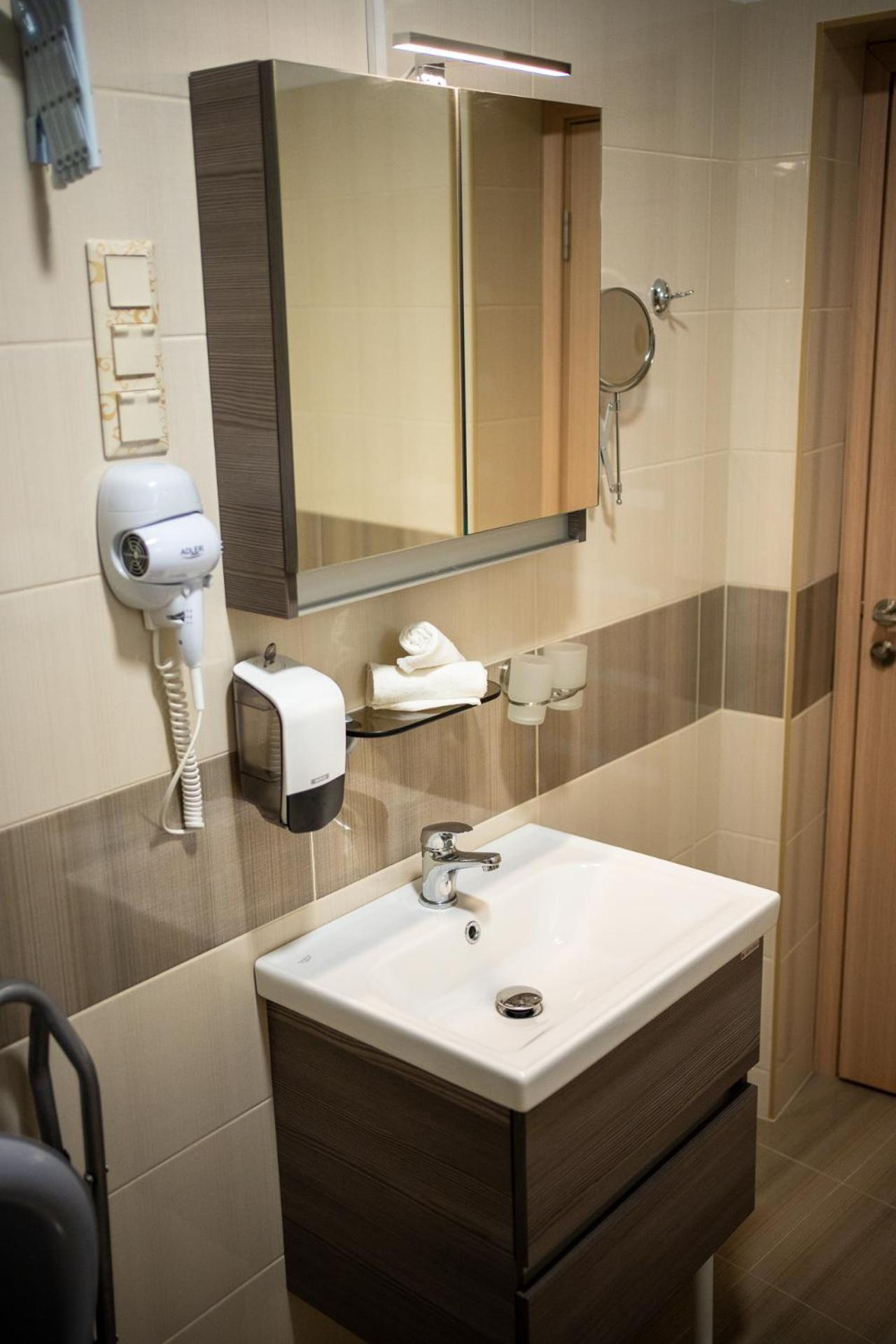 Holiday Apartmanhaz Gyula Luaran gambar