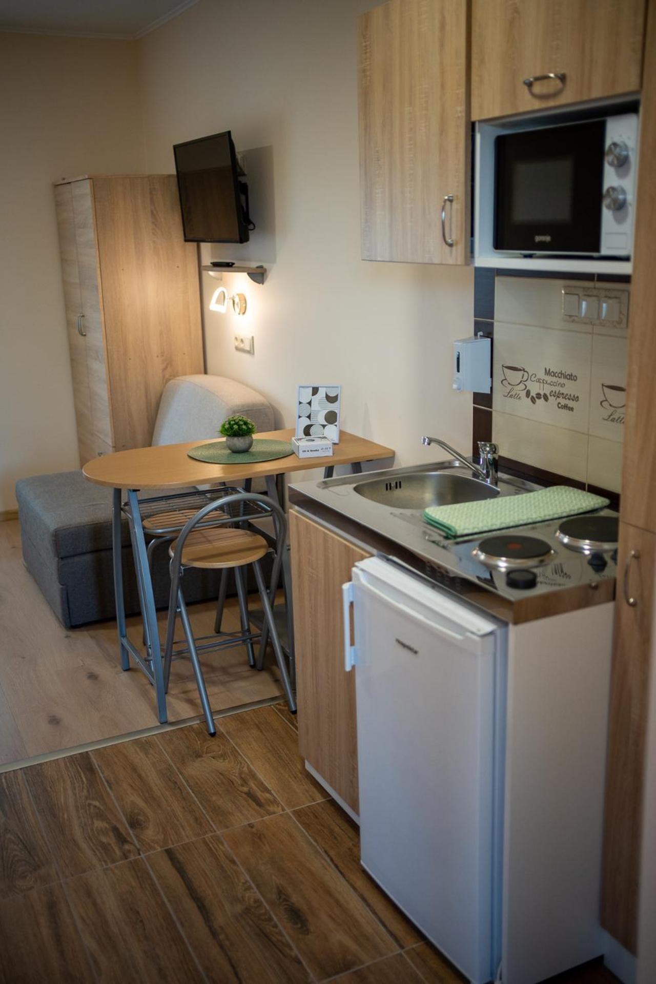 Holiday Apartmanhaz Gyula Luaran gambar